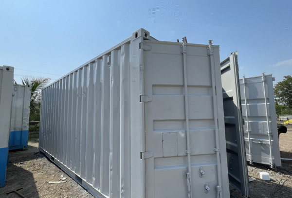 Storage container